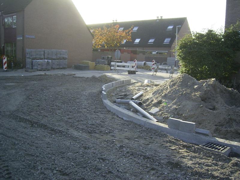 22-10-2004 de bocht van de noord/zuid naar de fleringestraat is ook aangelegd 