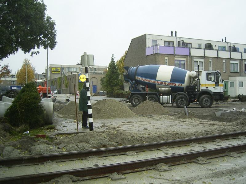 23-10-2004 de betonwagen.