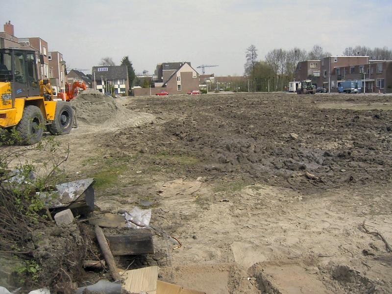 12-04-2005 herbestraten van eckartstraat en aanleg van park eckartstraat/maurickerf.