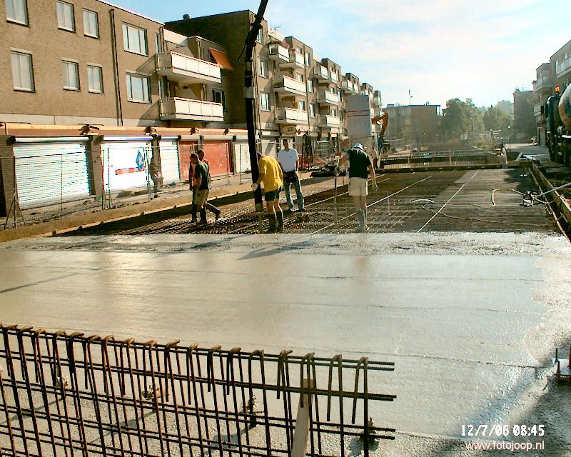 12-07-2006 beton storten oudewatering winkelcentrum beverwaard.