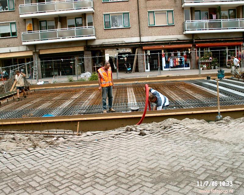 11-07-2006 betonijzer plaatsen en vlechten oudewatering winkelcentrum beverwaard.
