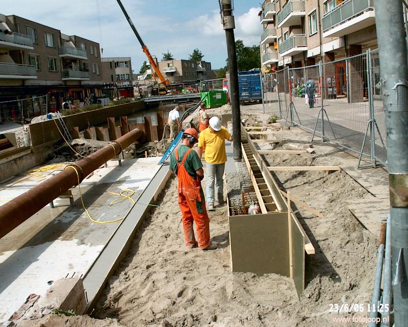 23-06-2006 beton storten oudewatering winkelcentrum beverwaard.