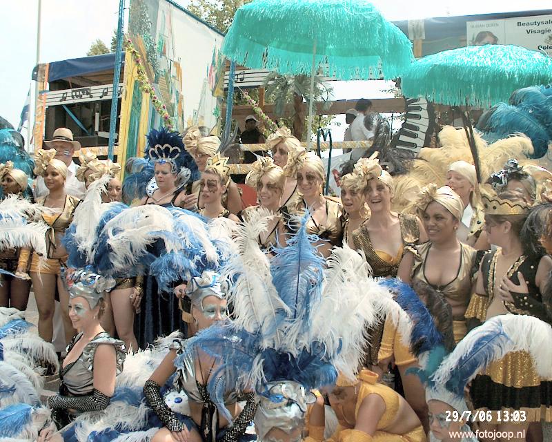 29-07-2006 groep labandera zomercarnaval centrum rotterdam