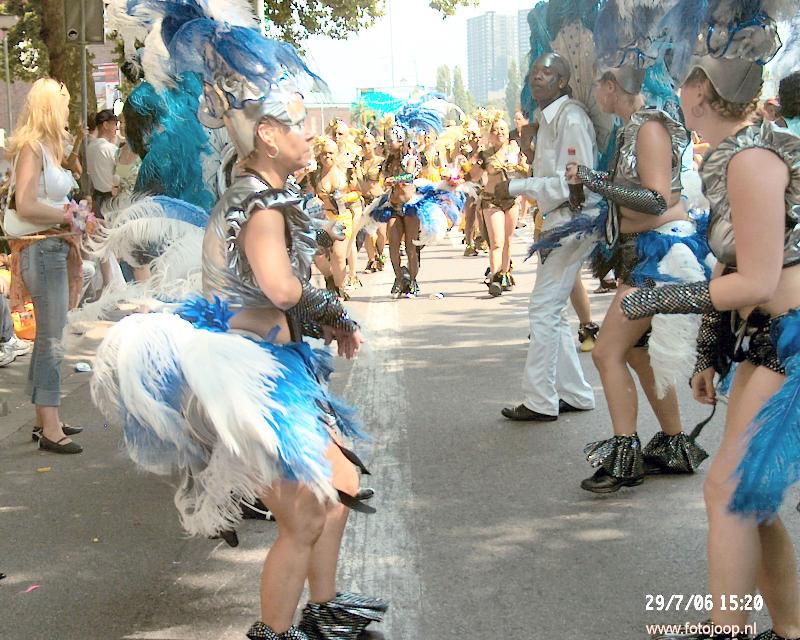 29-07-2006 dans groep labandera zomercarnaval centrum rotterdam