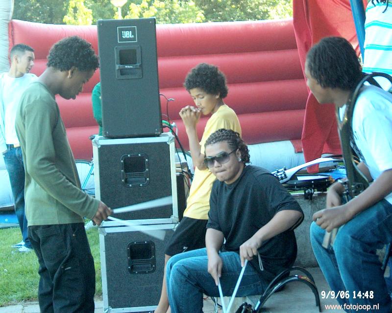09-09-2006 wijkfeest en optreden brass band triple b   park beverwaard.