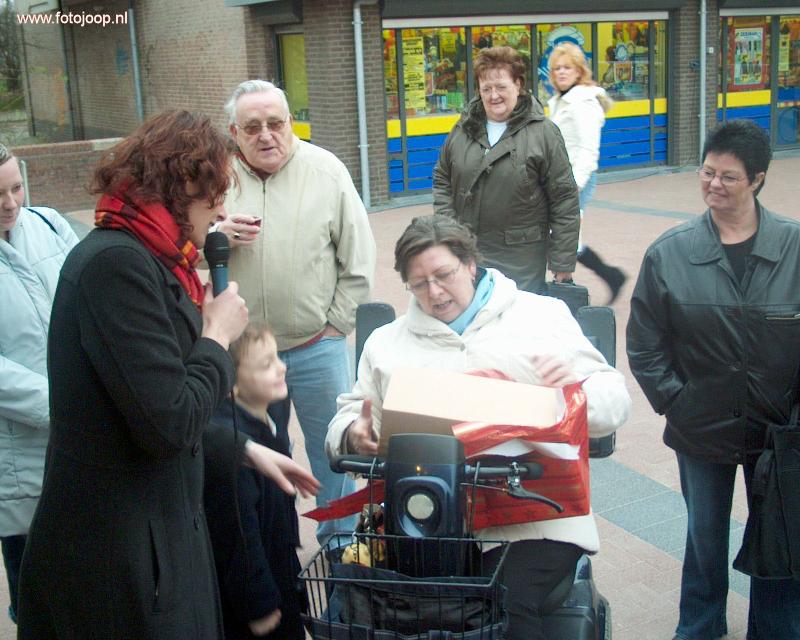 23-12-2006 krazz loten actie winkelcentrum beverwaard.
