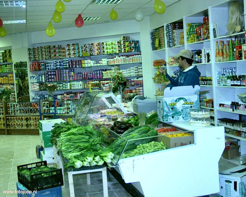 24-02-2007 opening toko milobi tropische winkel oudewatering 200 winkelcentrum beverwaard.