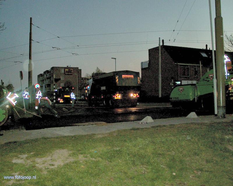 11/12-04-2007 asfalteren rhijnauwensingel beverwaard.