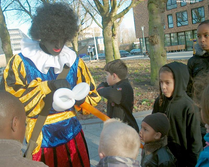 01-12-2007 sinterklaasfeest georganiseerd door bewonersvereniging hordijkerveld kerstendijk.