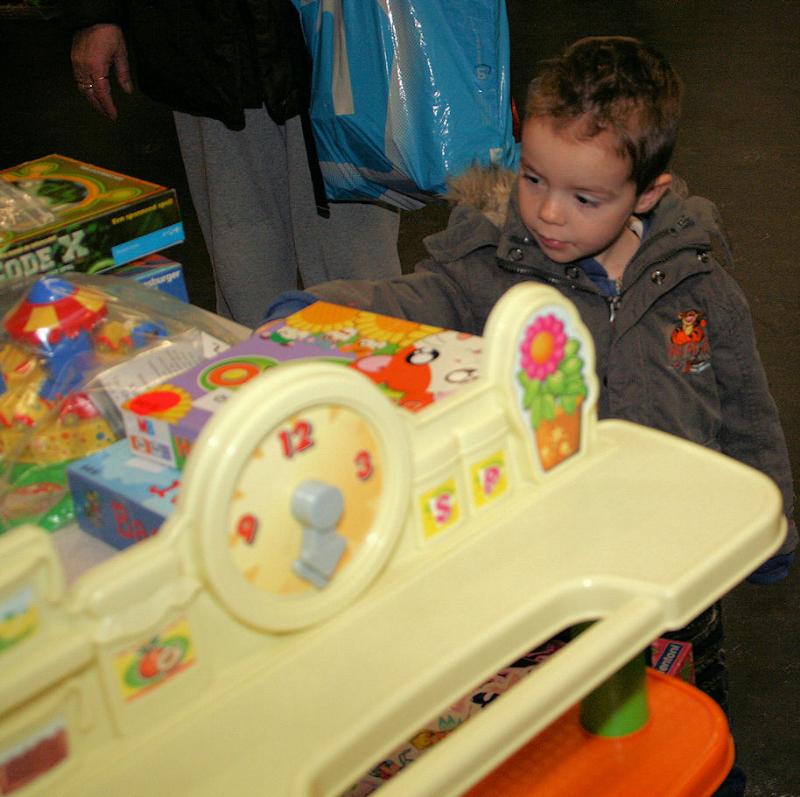  25-11-2009 speelgoedbeurs in de focus oudewatering beverwaard.
