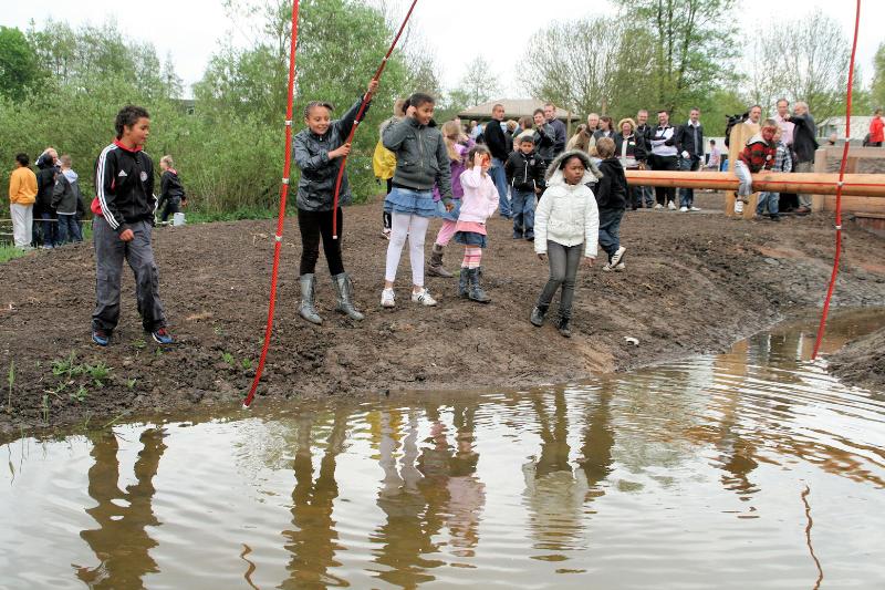 30-04-2010 koninginnendag stormpolder +opening waterspeeltuin beverwaard.