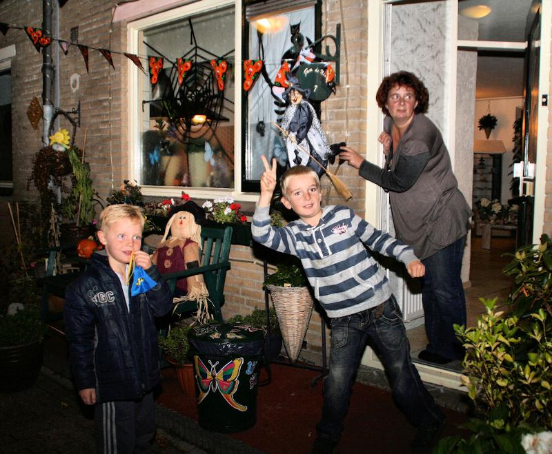 26-10-2010 halloween  in de coenderborchdam beverwaard