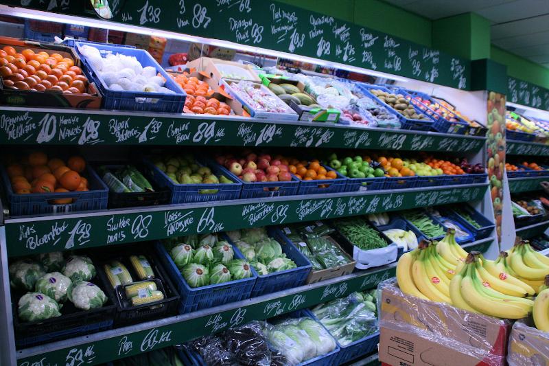 06-01-2012  groente en fruit winkel oudewatering 279 winkelcentrum beverwaard