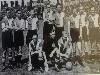 7-1939 feyenoord groeps foto met links onder vader lely br yvonne lely geplaatst 22-3-21