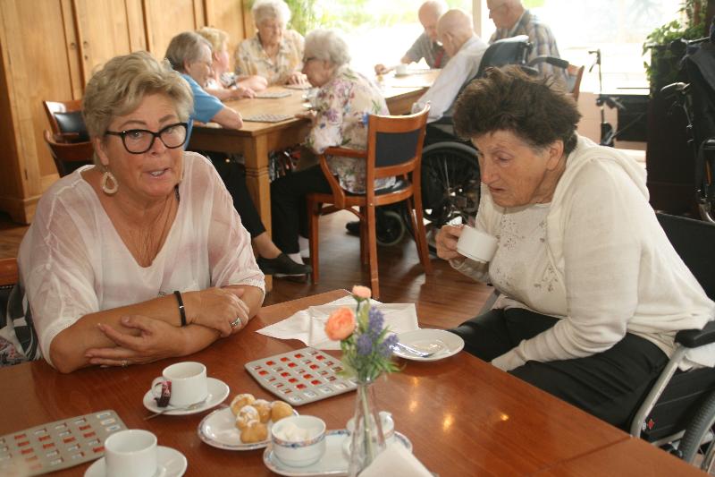 27-07-2017 foto ouderen cafe van 14.00uur-16.00uur in de wetering  beverwaard