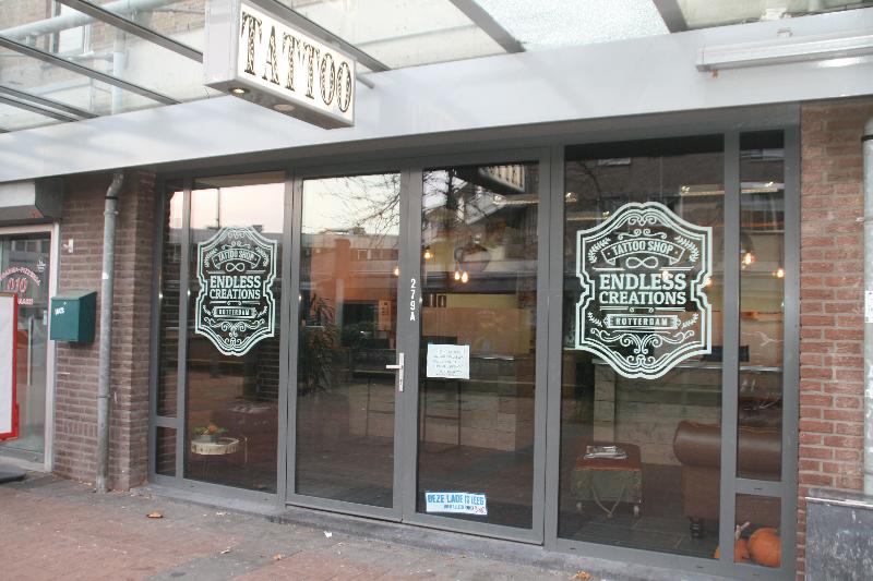 1-11-2017 Tattooshop Endless Creations winkelcentrum beverwaard
