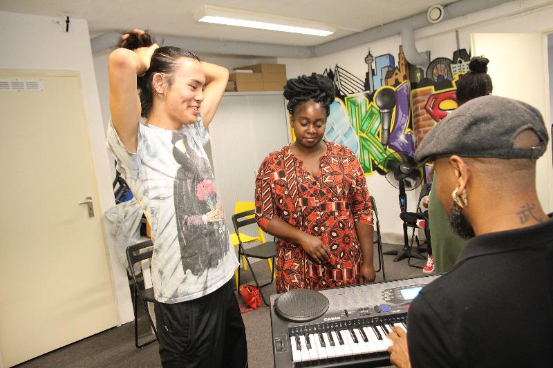 ZANGERS OPGELET! 🎤 Woensdag 8 augustus organiseert Stichting Urban Skillsz een Vocalsz zangworkshop, voor jongeren van 12-23 jaar