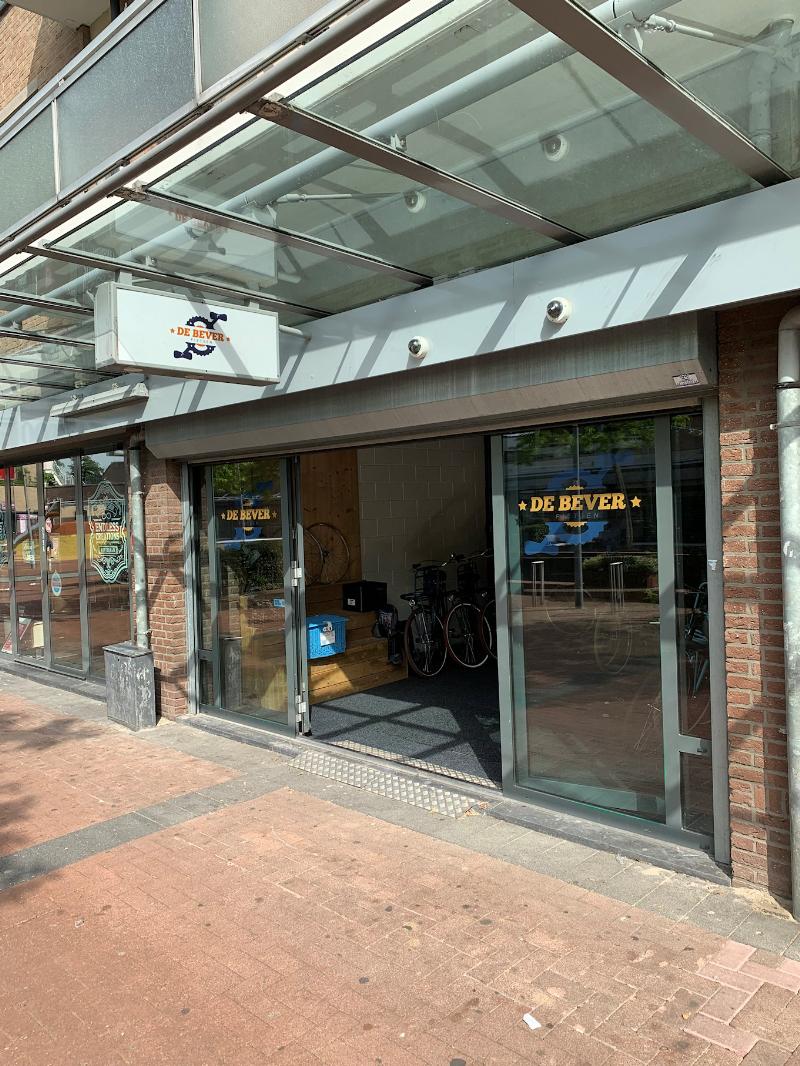 18-6-22 fietswinkel de bever geopend winkelcentrum beverwaard