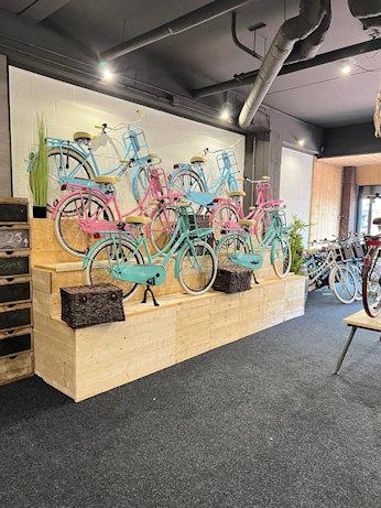 18-6-22 fietswinkel de bever geopend winkelcentrum beverwaard