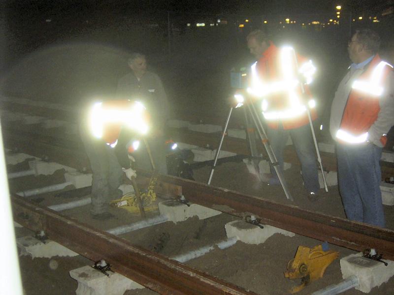 16-10-2004 het stellen van de tramrails.