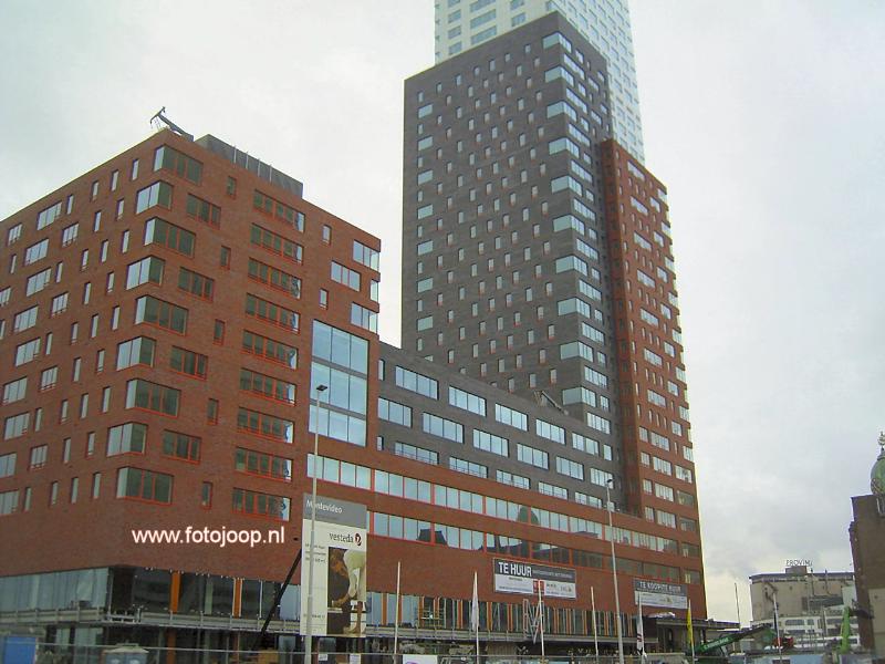 09-10-2005 het montevideo gebouw aan de wilheminakade in rotterdam.