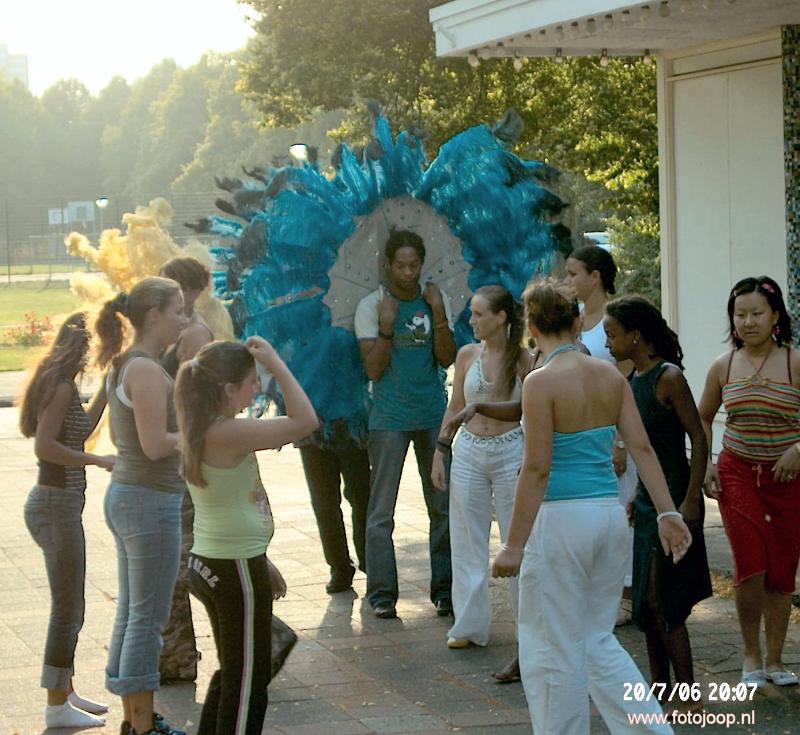20-07-2006 dans training bij labandera voor het zomercarnaval rotterdam