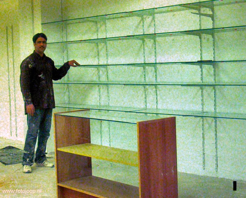 08-02-2007 verbouwing toko milobi winkelcentrum beverwaard.