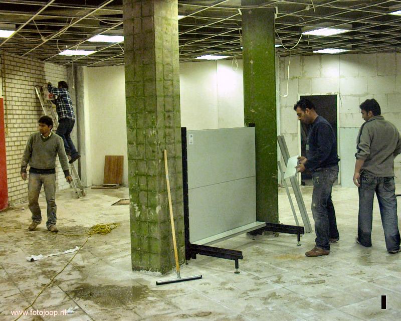 06-02-2007 verbouwing toko milobi winkelcentrum beverwaard.