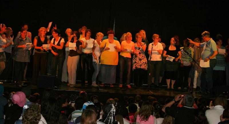 22-04-2009 toneel voorstelling  van groepen 1t/m4 op de barkentijnschool van haerenstraat beverwaard 