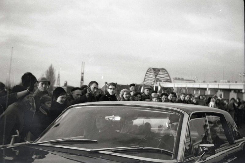 opening brienenoordbrug 1965 door koningin juliana