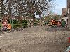 22-2-2021  werkzaamheden aan bestrating tegels worden door boom wortels omhoog gedrukt rhijnauwensingel 
