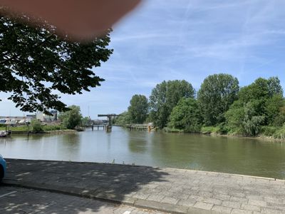 Foto 2 uit Eiland Brienenoord