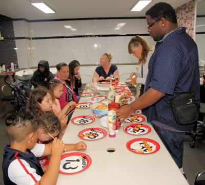 Foto 16 uit Barbeque Sheena