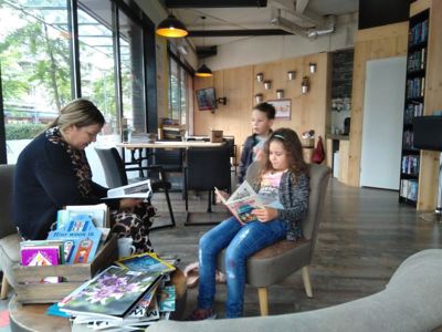 Foto 2 uit Doet Effe Mee Cafe