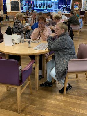 Foto 110 uit GROTE BINGO26-2