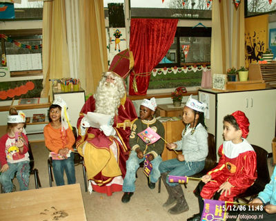 Foto 209 uit RK Regenboog