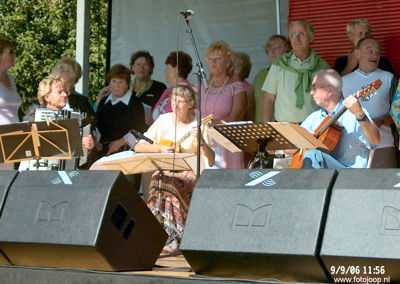 Foto 88 uit wijkparkfeest 2006