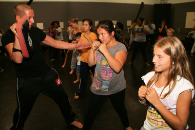 Foto 383 uit CardioKickBoxen4Kids