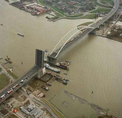 Foto 190 uit BRIENENOORDBRUG