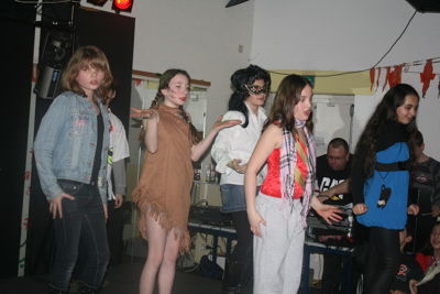 Foto 118 uit RKregenboogcarnaval