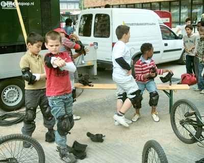 Foto 116 uit wijkfeest de dijk new