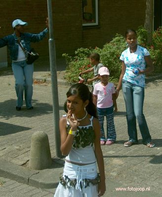 Foto 27 uit carnaval 2006 b.w