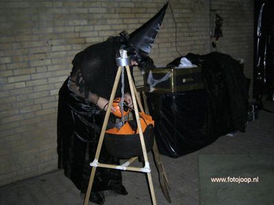 Foto 297 uit halloween2005