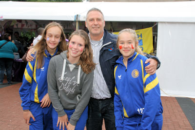 Foto 251 uit LikeJeWijkfeest14-9