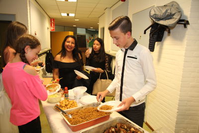 Foto 120 uit RegenboogEindFeest