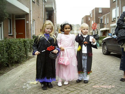 Foto 363 uit halloween2005