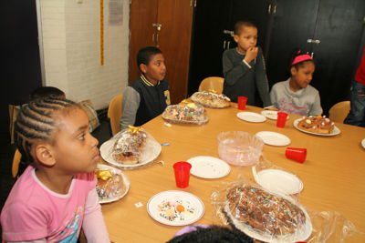 Foto 54 uit PaasBrood Versieren