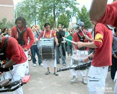Foto 86 uit carnaval 2006 b.w