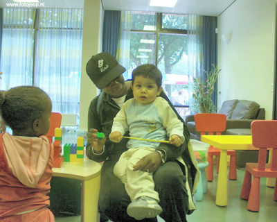 Foto 76 uit wijkfeest de dijk new