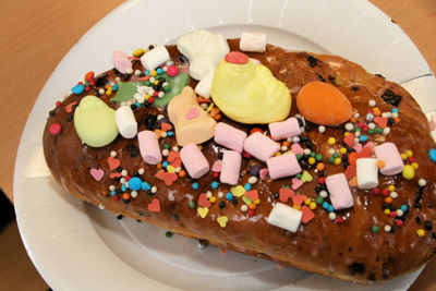 Foto 42 uit PaasBrood Versieren